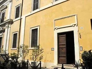 Pantheon Ξενοδοχείο *